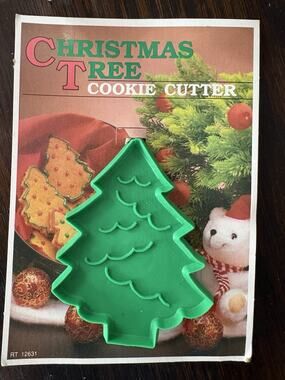 New Vintage Christmas Tree Cookie Cutter Holiday 4" x 3" NOS On Card